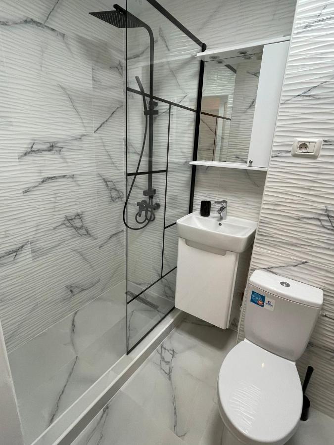 Apartament 55Mp In Centru Orasului Giurgiu Exterior foto
