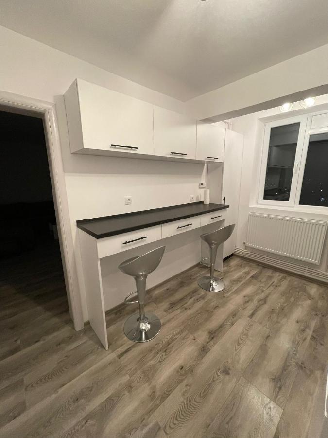 Apartament 55Mp In Centru Orasului Giurgiu Exterior foto