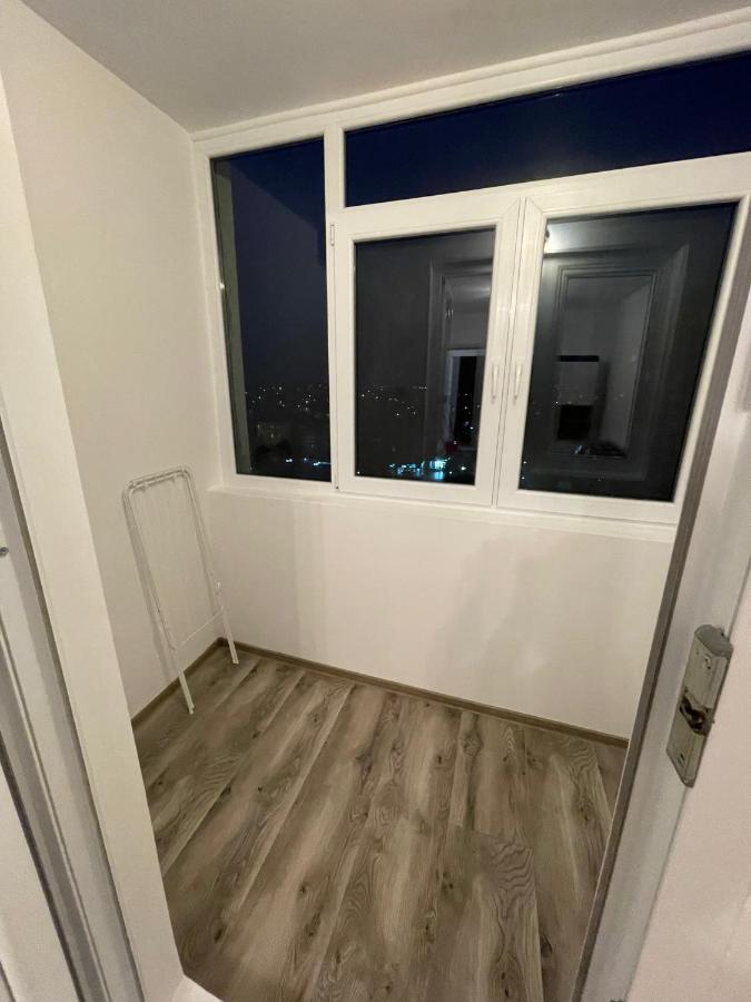 Apartament 55Mp In Centru Orasului Giurgiu Exterior foto