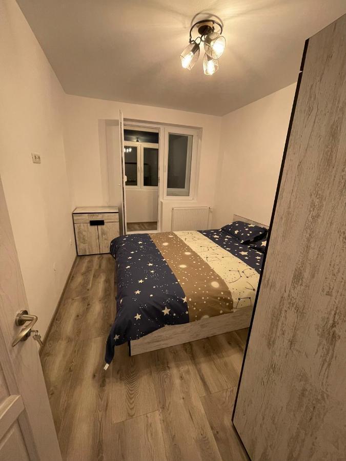 Apartament 55Mp In Centru Orasului Giurgiu Exterior foto